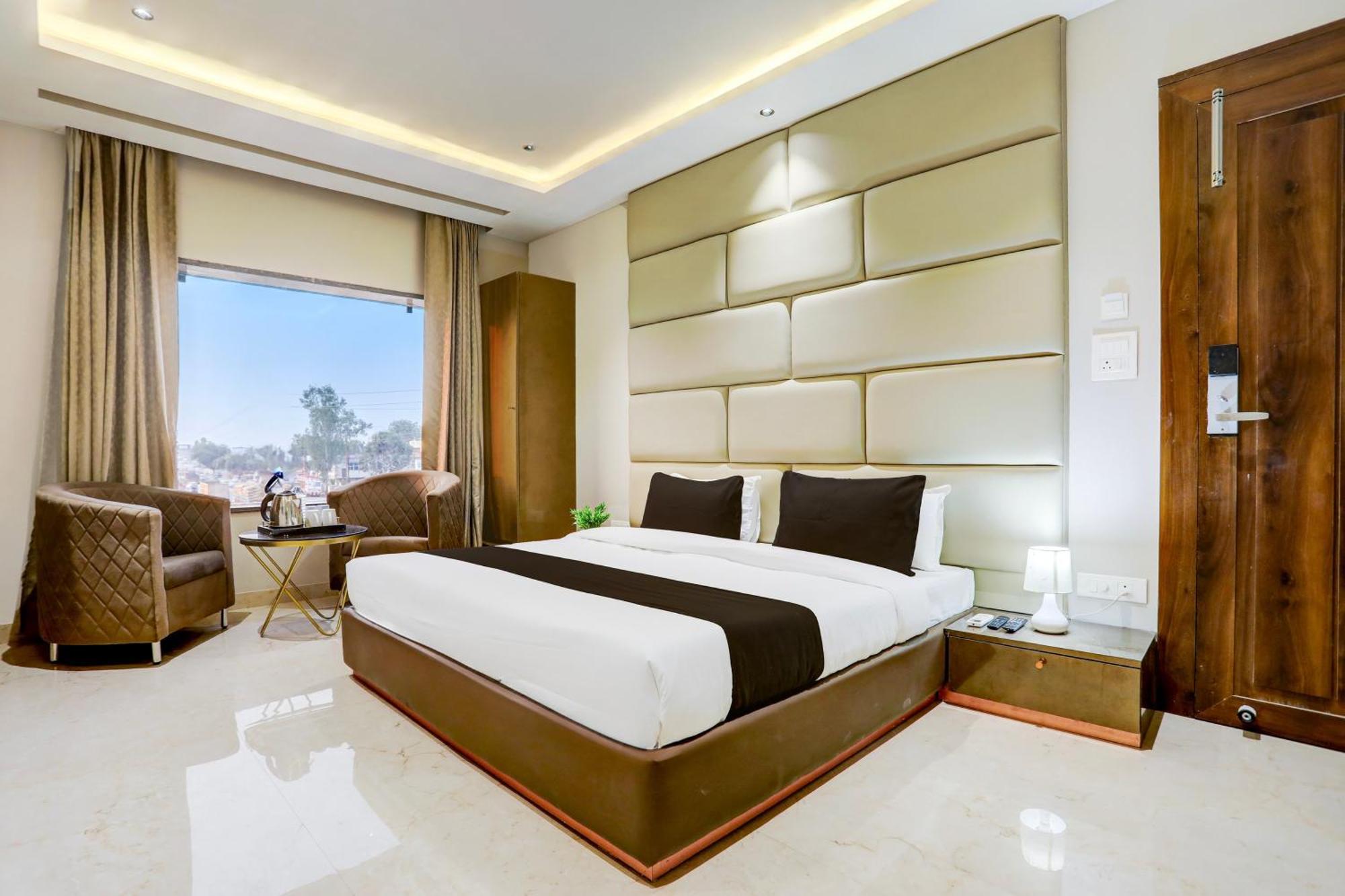 Hotel Super Collection O Belgacihia Near Kolkata Railway Station Gwalior Esterno foto